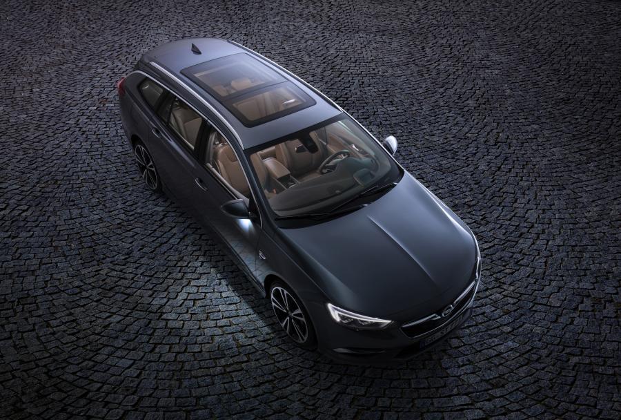  Opel Insignia Sports Tourer Turbo 4x4 2017 года  (фото 6 из 13)